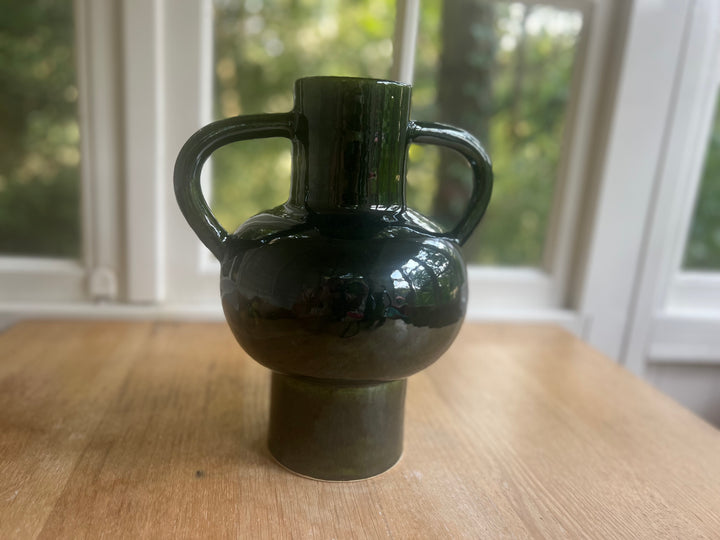 Organic vase green