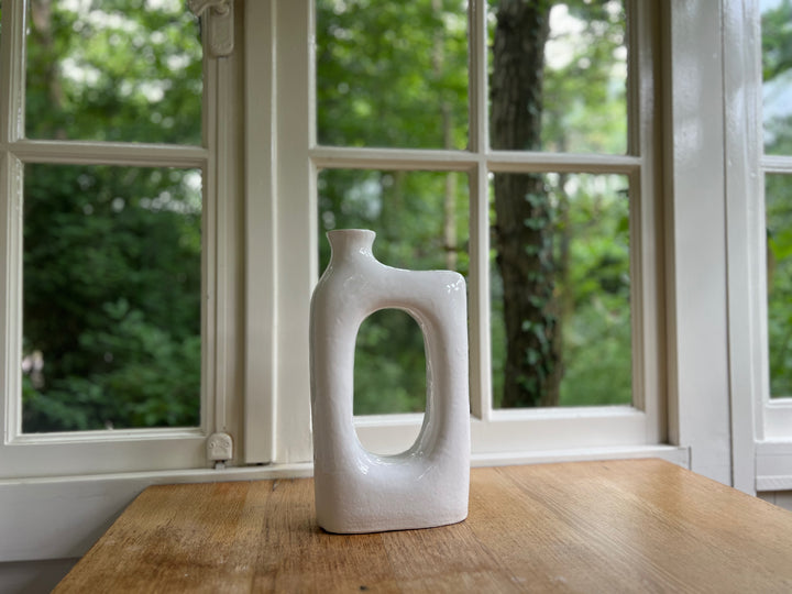 Organic vase white