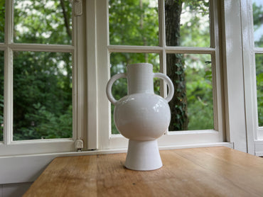 Organic vase white