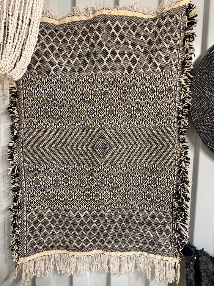 Wall Carpet 100% Berber Wool | Pattern 4